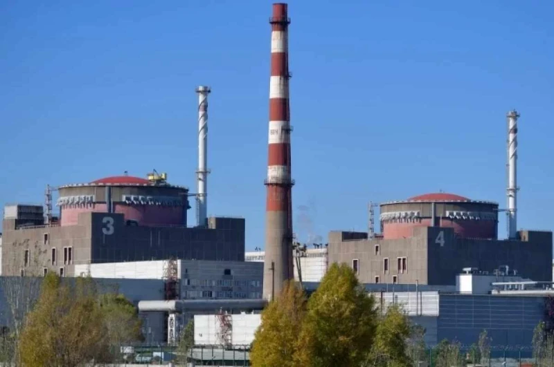 Русия: Украйна атакува Запорожката атомна електроцентрала, докато в нея са били експерти на МААЕ