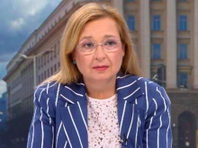 Зорница Русинова: Хората да не си обменят парите преди 1 януари