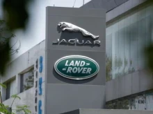 Колапс след кибератака: Фабриките на Jaguar Land Rover няма да работят до 1 октомври