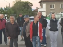 Психично болен тормози съседите си в Бухово: Запали дрехата на майка ми, тя почина в болницата