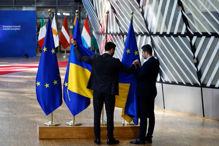 Reuters: ЕС подготвя "репарационен заем" за Украйна за колосалните 130 милиарда евро