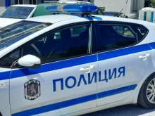 Младежи откраднаха от флекс до детска количка в Бургас, но полицията ги хвана