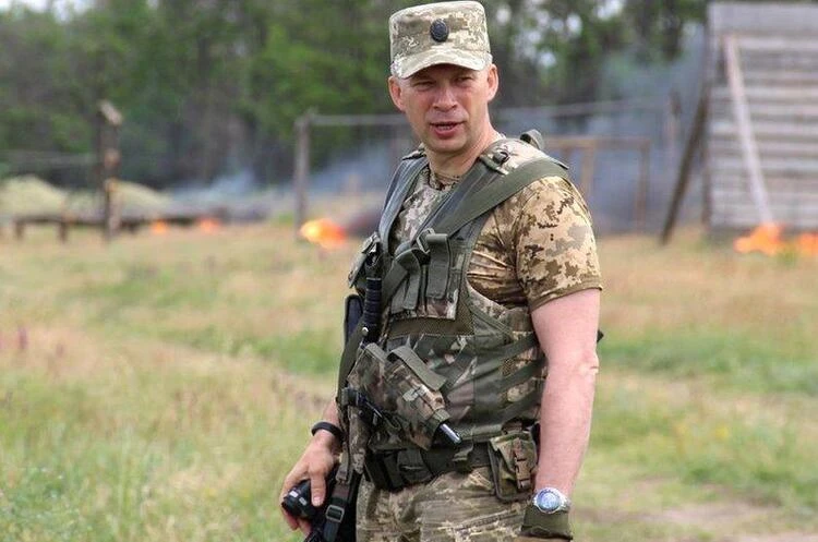 Сирски: Русия няма достатъчно сили за решително настъпление в Днепропетровска област