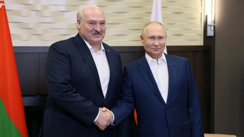 Путин и Лукашенко обсъждат изграждането на атомна електроцентрала в Беларус
