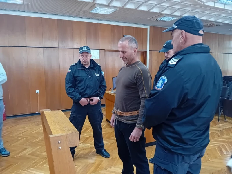 С 14 прободни рани е убит мъжът на екопътеката край Смолян, съдът остави обвиняемия за постоянно в ареста