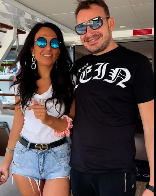 Пиленцата от Монако опитаха да се изфукат, но май не им се получи