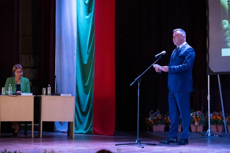 Филиалът на ВСУ "Черноризец Храбър" в Смолян откри тържествено новата академична година