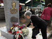 Казанлък увековечи паметта на Петя Павлович