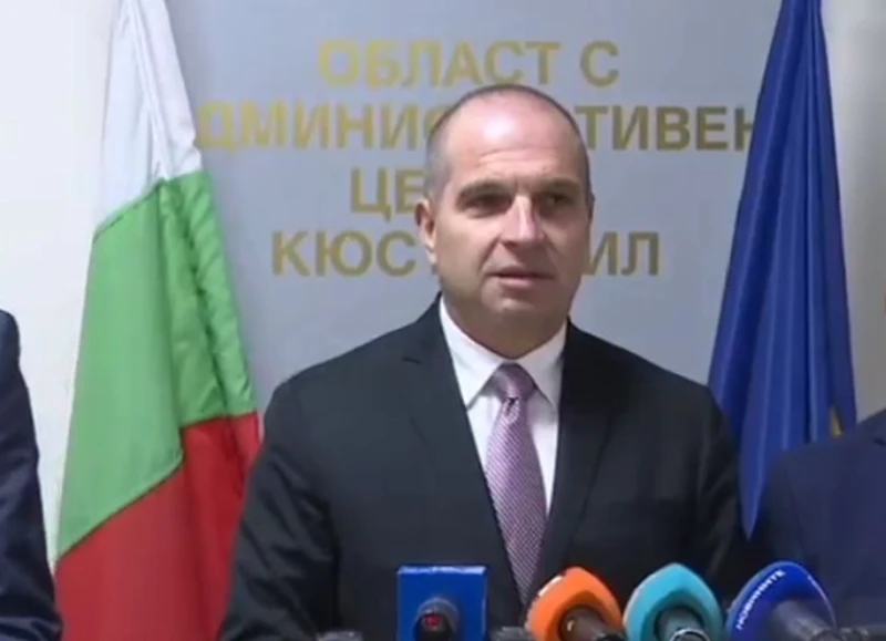 Караджов: Служителите, поискали подкуп от екипа на Роби Уилямс, са задържани за 72 часа