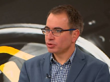 Журналистът Иван Радев алармира за онлайн кампания, която набира средства за уж болно дете