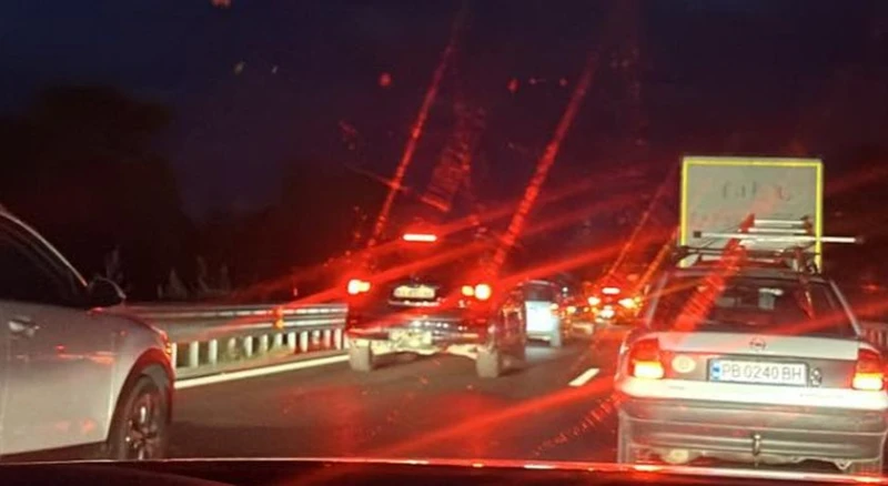Ад на АМ "Тракия"! Автомобилите почти не се движат