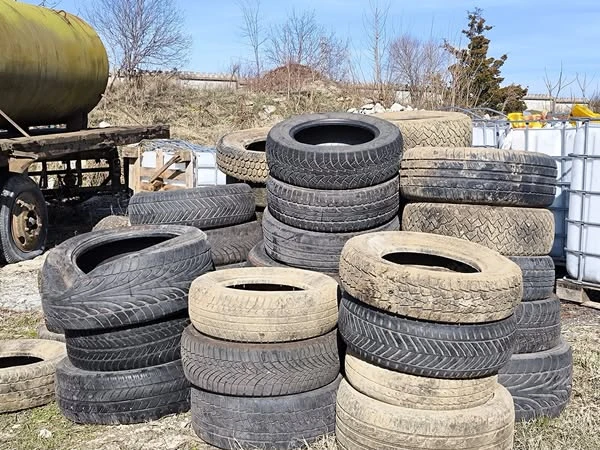 В Павликенско отново събират стари гуми, взели са мерки и срещу злоупотреби