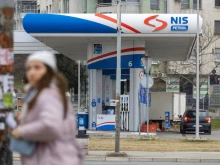 САЩ отлагат санкциите срещу най-голямата енергийна компания в Сърбия