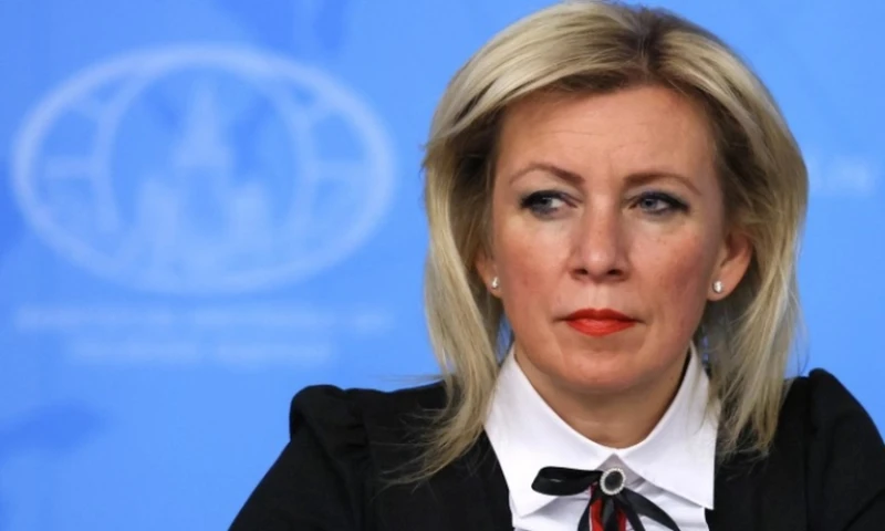 Захарова с коментар към принц Хари: Изглежда, че британските кралски особи пътуват до Украйна за снимки