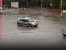 Автомобили започнаха да аварират в Пловдив, усеща се и неприятна миризма
