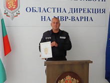 Изпратиха с почести началник сектор в полицията във Варна