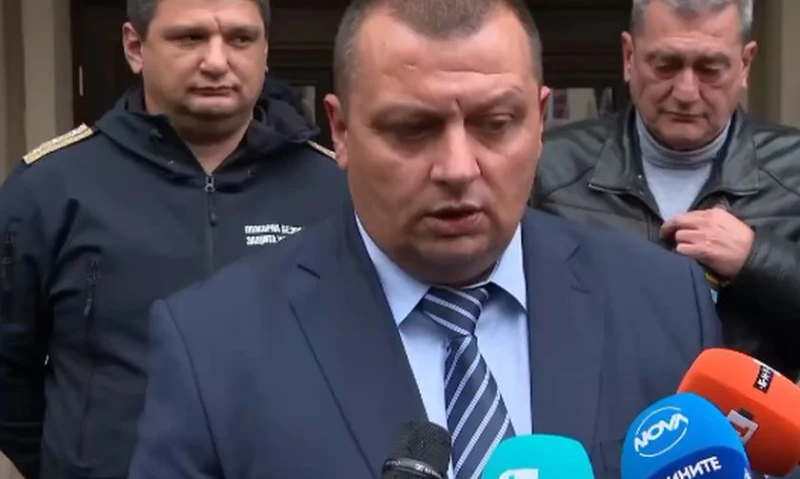 Ето къде има въведени бедствени положения, има 1 изчезнал човек на "Елените" - хора отказват да се евакуират!