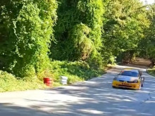 Вижте как автомобилът се блъска в публиката на състезанието във Варна