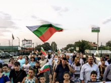 Жителите на село Труд пак излязоха на протест и блокираха пътя Пловдив-Карлово
