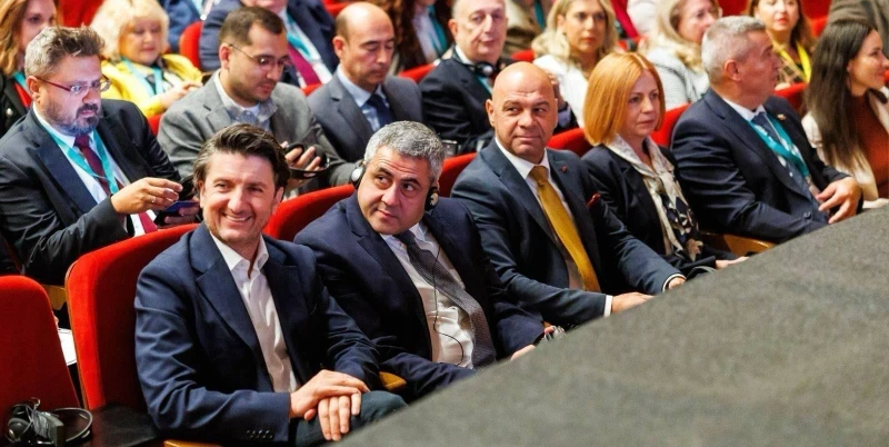 България показва изкуството на винения туризъм пред света – в Пловдив