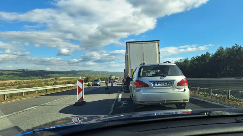 Адско задръстване и в двете посоки на АМ "Тракия"!