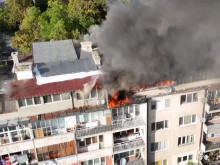 Голям пожар в жилищен блок в Пловдив!