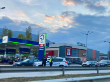 Инцидент с полицейски автомобил на Околовръстното в София