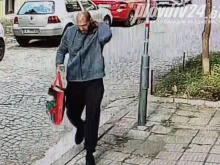 Потенциален пациент на Психодиспансера в Пловдив атакува чистачките на кола