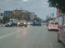 Лошо начало на деня, шофьори се чудят как е станало точно на това място