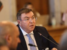Костадин Ангелов категоричен: Социалните мрежи трябва да са забранени за деца под 15 години