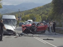 Катастрофа затруднява движението по пътя между Симитли и Разлог