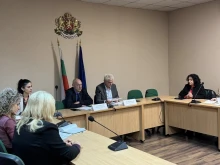 68 кюстендилски деца са върнати за година в класните стаи