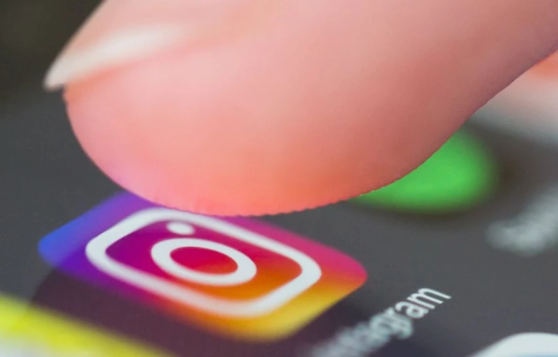 Ограничават достъпа до Instagram