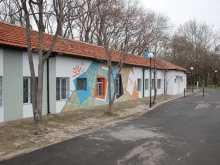 Ремонтират основно Графичната база към НХА