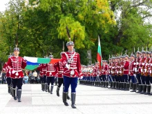 Нова Загора празнува с вяра и гордост