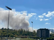 РИОСВ проверява качеството на въздуха заради пожара в Перник