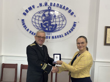 Новият посланик на Финландия гостува на Морско училище