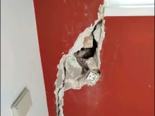 На улица "Леденика" блокове и обществени сгради пропадат заради лоша канализация, пловдивчани обаче бранят 15 дървета