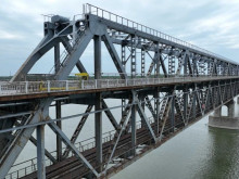 Спират движението по Дунав мост при Русе в началото на другия месец
