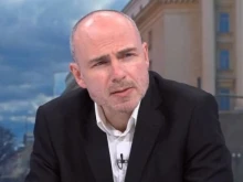 Доц. Петър Чолаков: Има напрежение и трусове в управляващото мнозинство