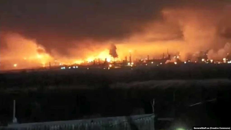 Дронове атакуваха два стратегически важни завода в Русия