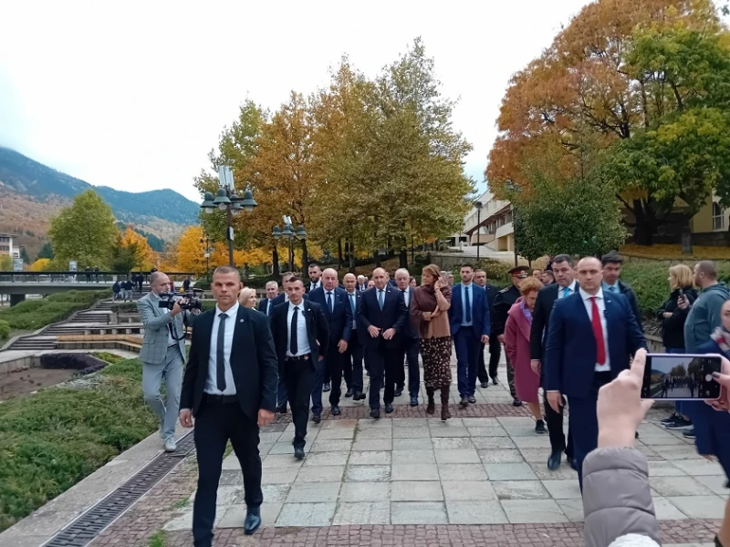 Президентите на България и Унгария посетиха Смолян по повод 100-годишнината от рождението на Ласло Наги