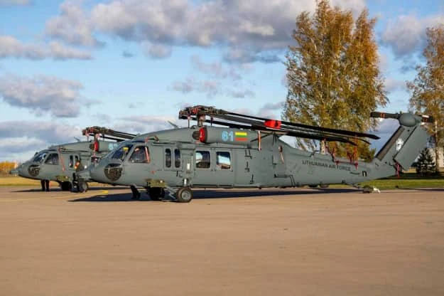 Литва получи първите хеликоптери Black Hawk от САЩ