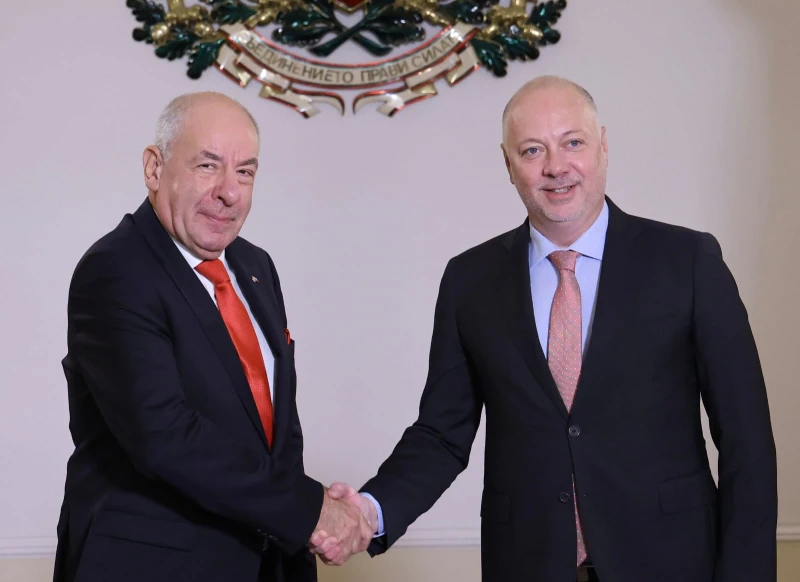 Желязков: Продължаваме да развиваме двустранните отношения с Унгария