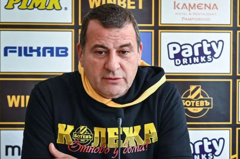 Филипов съкратил над 100 служители за 3 месеца в Ботев, ежедневно идват писма за запори
