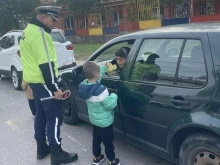 Есенен лист с послание за безопасност на пътя в Кюстендил