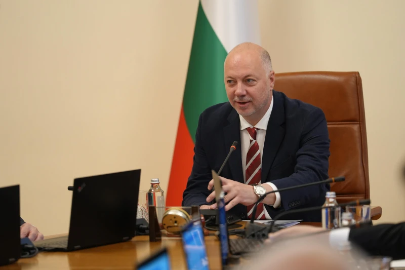 Росен Желязков заминава за Лондон