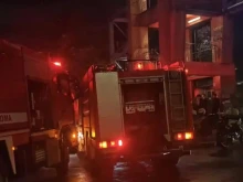 Пожар избухна в магазин "Джъмбо" край Атина, открито е взривно устройство