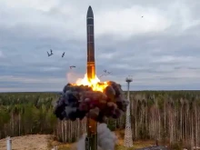 Изстрелват се МБР "Ярс" и "Синева", прелитат Ту-95МС: Путин наблюдава тренировка на стратегическите ядрени сили на Русия