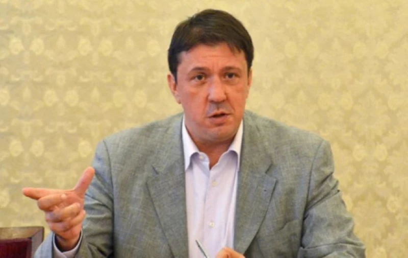 Явор Куюмджиев: Въвеждането на особен управител на "Лукойл Нефтохим Бургас" ще доведе до неочаквани сътресения